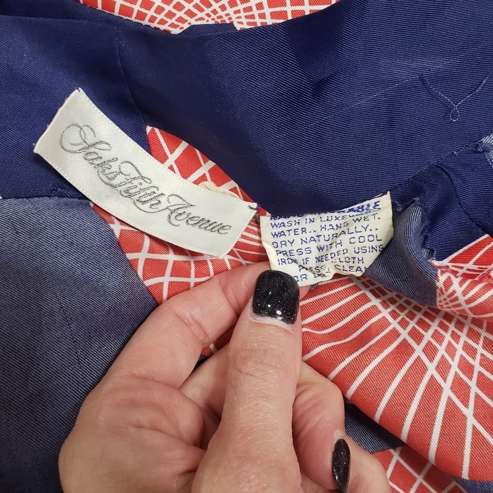 Vintage B. Cohen for Saks Fifth Avenue kimono robe blue red geometric pattern - Picture 12 of 13
